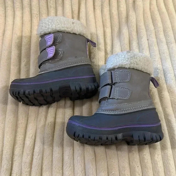 Thinsulate - winter  snow boots. Size 5 - Picture 3 of 6